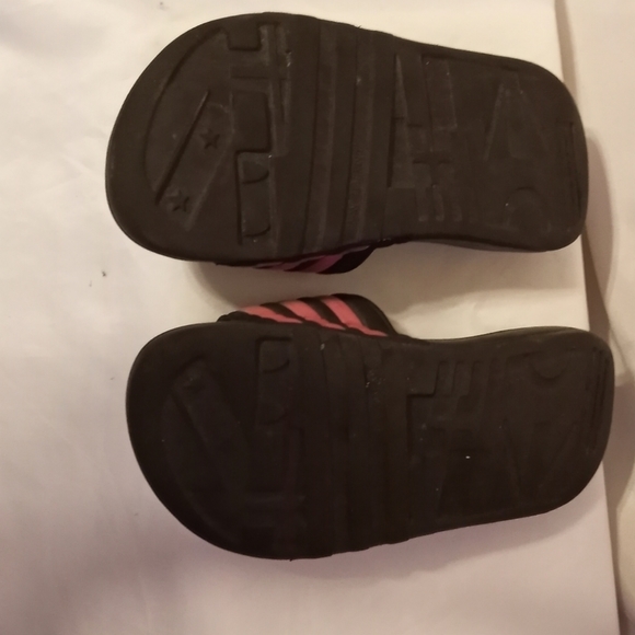 Adidas slides - Picture 5 of 6